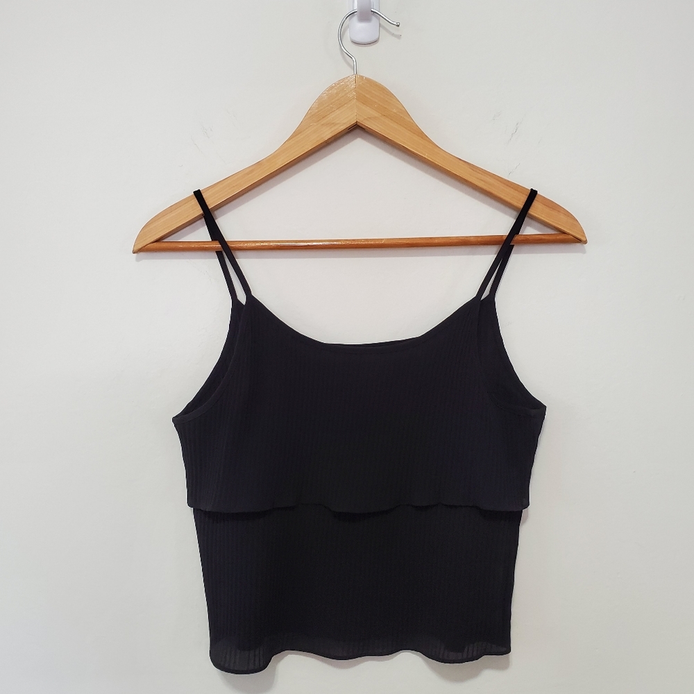 Black Ruffled Tank-Top - Picture 2 of 9